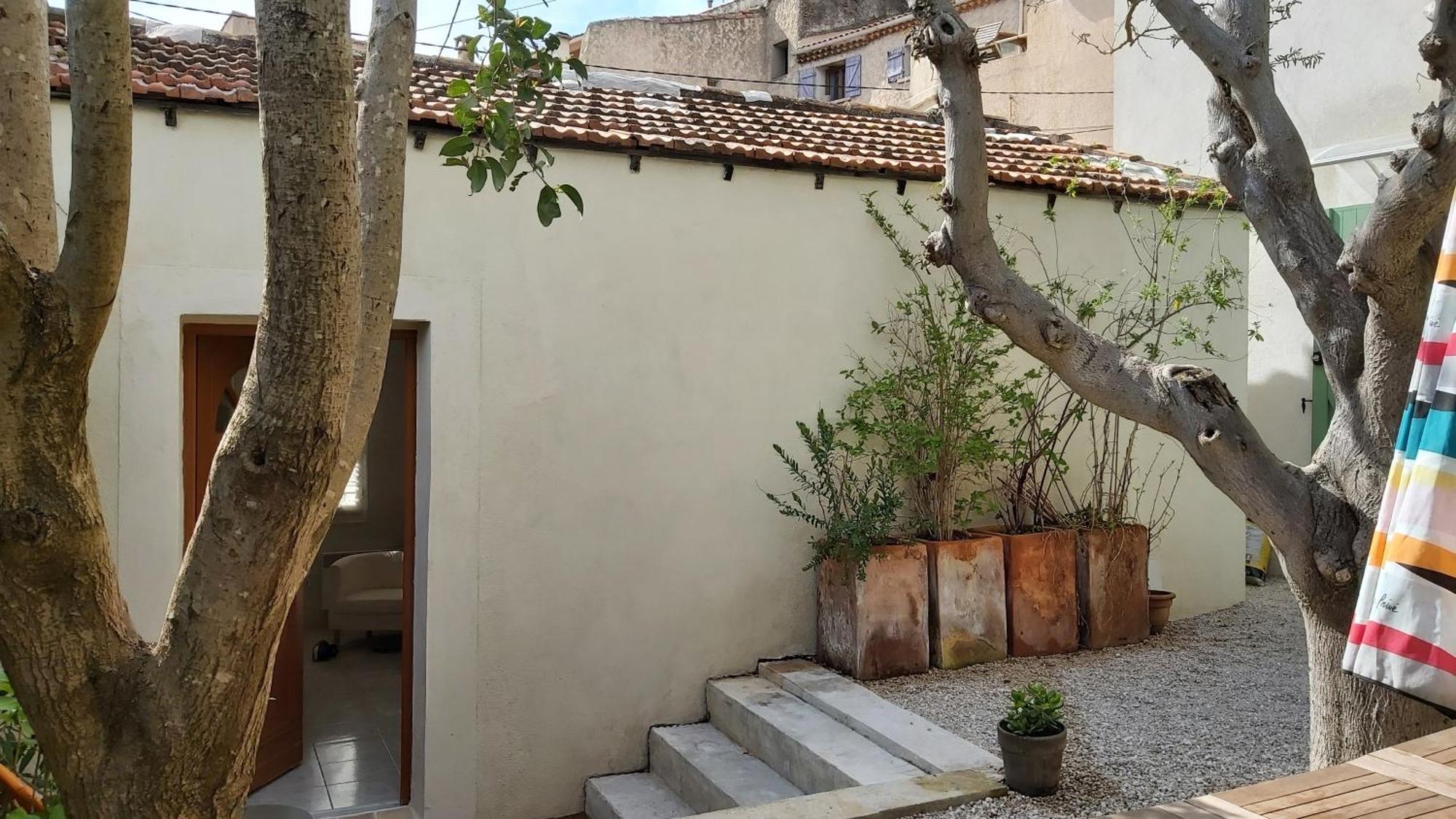: La Petite Maison